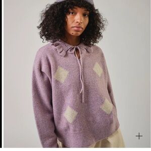 Degen Harlequin Ruffle Collar Pullover Sweater in Lilac size S/M